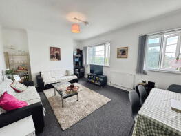 Flat 33, Warwick Lodge, Shoot-up Hill, London NW2 3PE