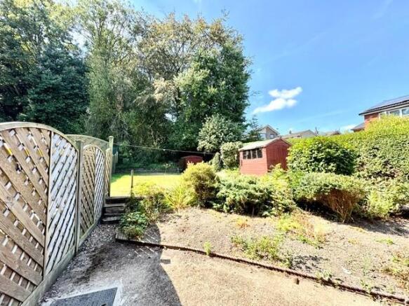 3 bed House to rent Image 9