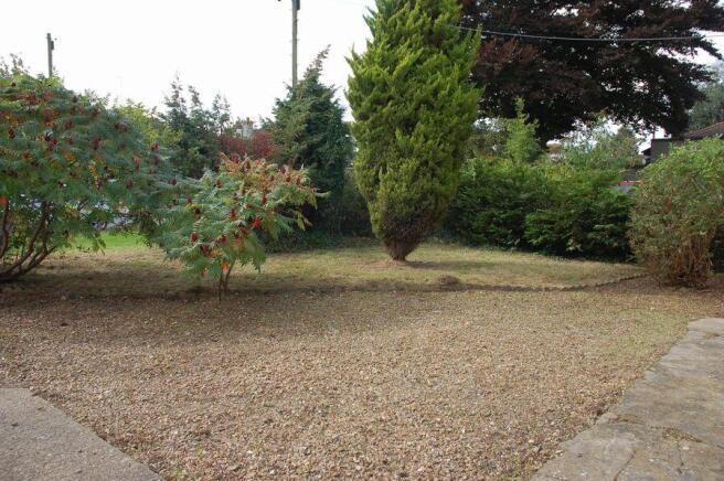 FRONT GARDEN