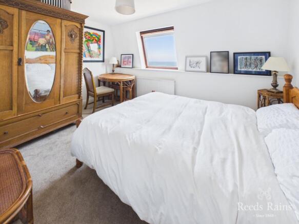 2 bed Apartment for sale Image 6