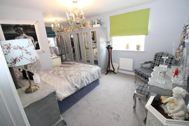 3 bed Detached for sale Image 5