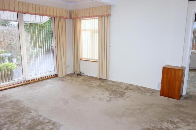 dining room.JPG
