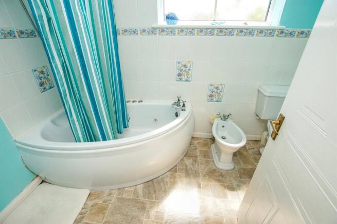 En-Suite Bathroom 1