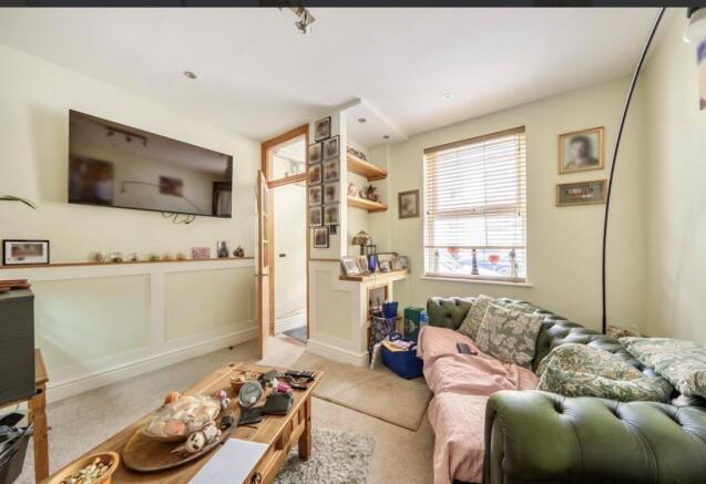 3 bed Terraced for sale Image 6