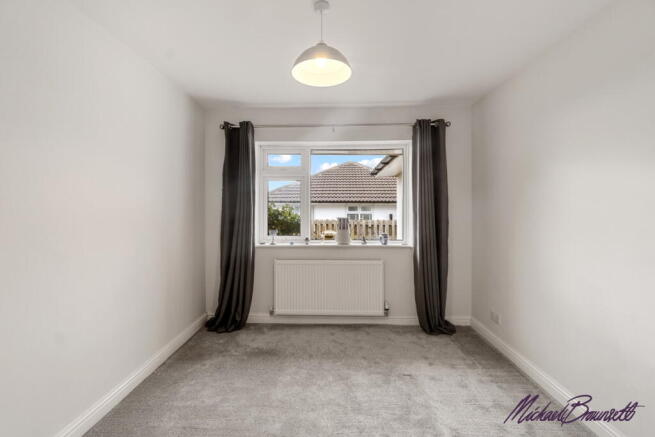 3 bed Semi-Detached Bungalow for sale Image 12