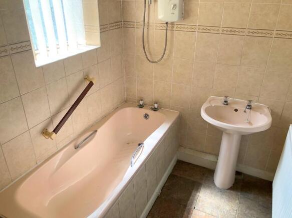Photo 8
