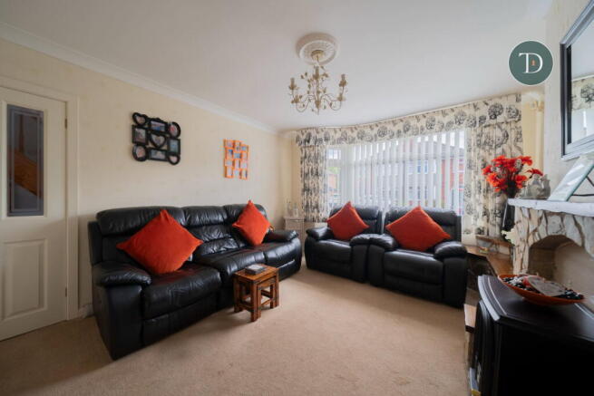 Birch Grove, Whitby, Ellesmere Port, CH66 photo 4