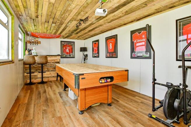 Workshop/Outbuildings
