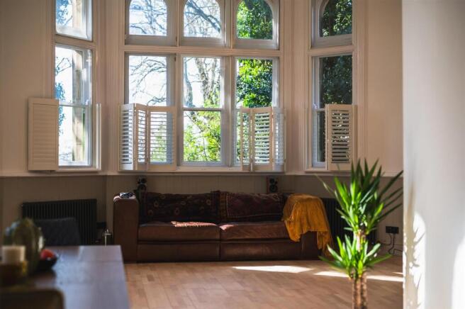 2 bed Apartment for sale Image 6