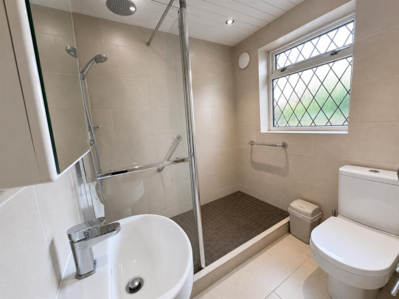 3 bed Terraced for sale Image 4