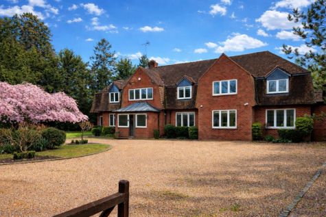 Deards End Lane, Knebworth