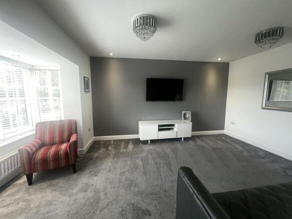 lounge 3.jpg