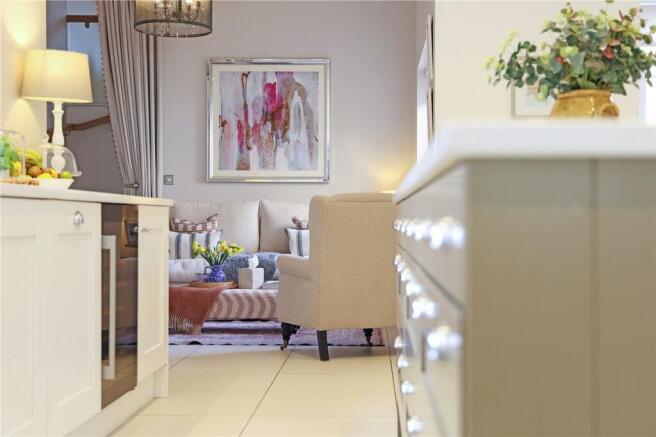 6 bed Detached for sale Image 8