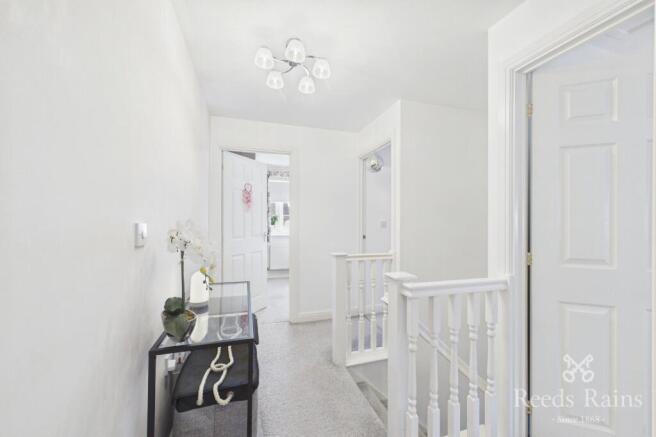 3 bed Semi-Detached for sale Image 12
