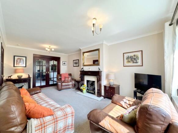 Langside Drive, Kilbarchan lounge picture