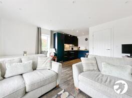 Flat 8, 2 Quay Court, Glenway Road, Rochester ME1 1RW