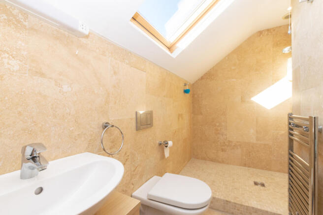 Bedroom 2 Ensuite