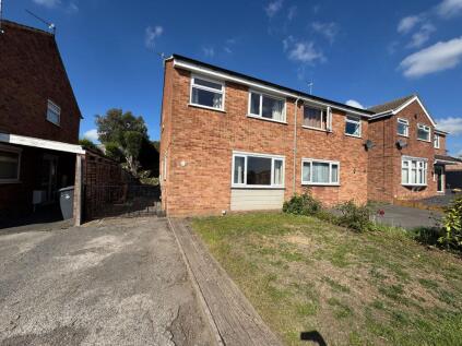 Tudor Way, Newhall, DE11