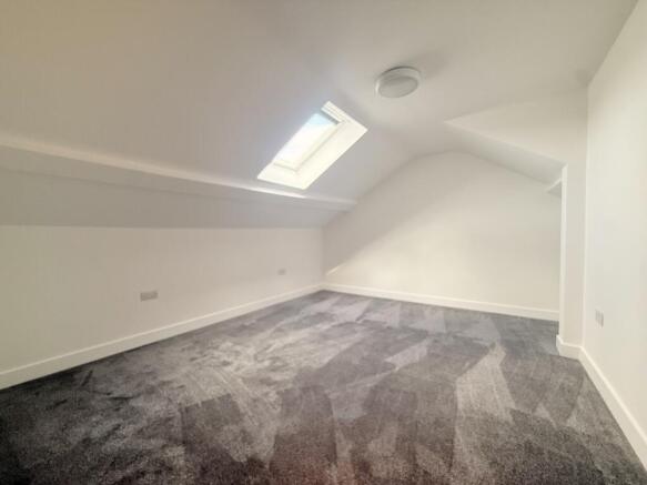4 bed Bungalow to rent Image 9