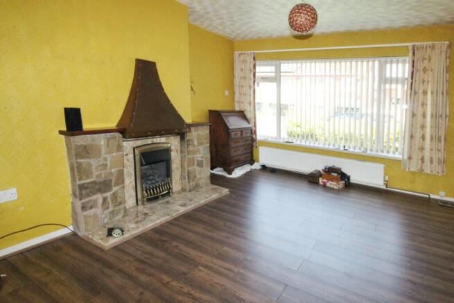 3 bed Semi-Detached for sale Image 6
