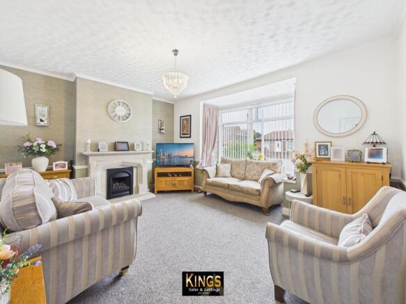 2 bed Semi-Detached Bungalow for sale Image 4