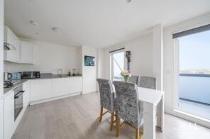 Flat 18, Brick House, Faringdon Avenue, Romford RM3 8SH