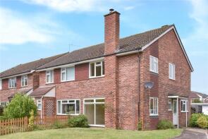 4, Brocks Close, Godalming GU7 1NA