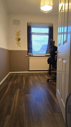 3 bed Semi-Detached for sale Image 9