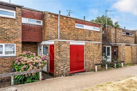 Plover Close, Edenbridge, Kent, TN8