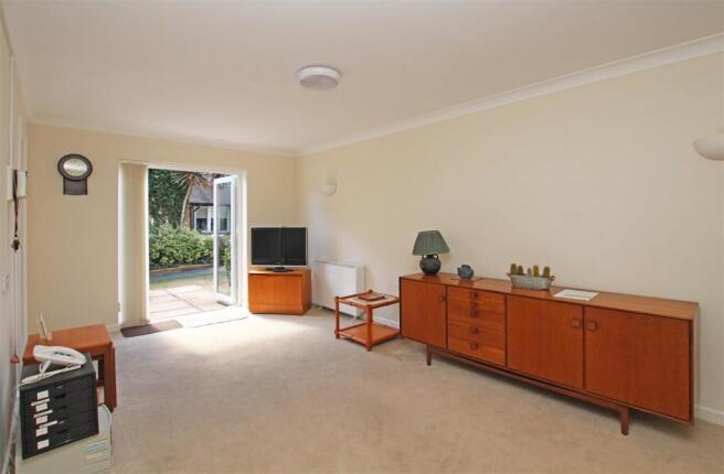 21TM - Sitting room 1.jpg