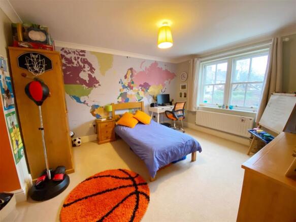 Bedroom 3 pic 1.jpg