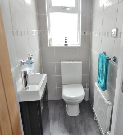 CLOAKROOM 1.JPG