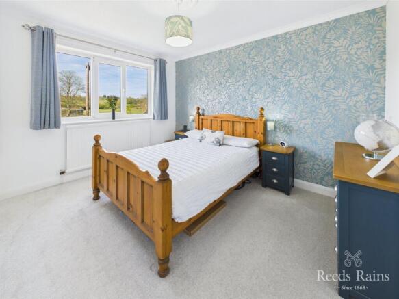 3 bed Detached for sale Image 8
