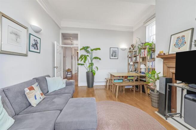 James_Anderson_-_Harvey_Court_Upper_Richmond_Road_