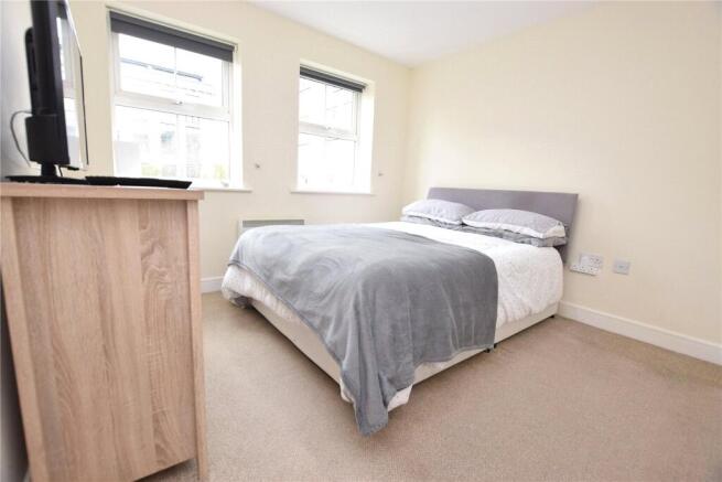 2 bed Apartment for sale Image 8