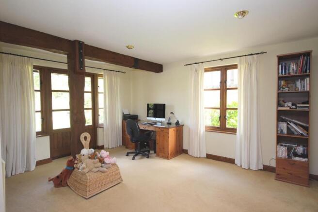 Photo 7