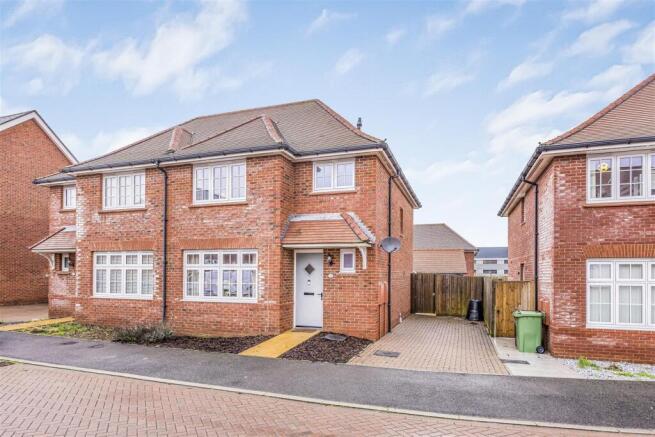 2 Birkbeck Close, Waterlooville-PorticoMarketing-S
