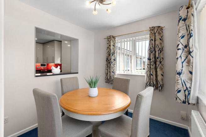 2 bed Semi-Detached Bungalow for sale Image 8