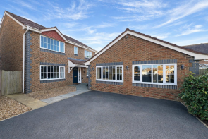 18, Saunders Close, Lee-on-the-solent PO13 8LX