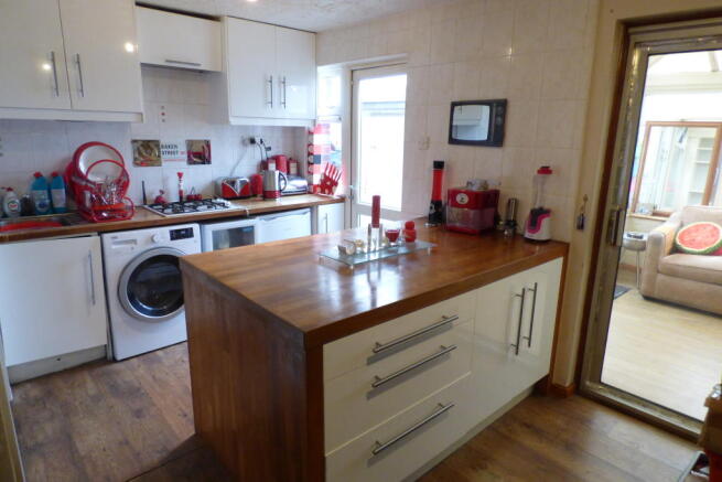Photo 3