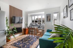 Flat 14, Atholl House, Garlands Road, Redhill RH1 6PD