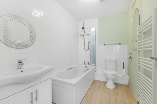 2 bed Semi-Detached for sale Image 8