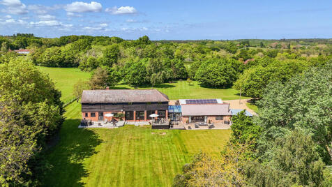 Hayes Lane, Peasmarsh, Rye, East Sussex TN31 6XW