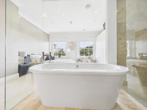 2 bed Apartment for sale Image 10
