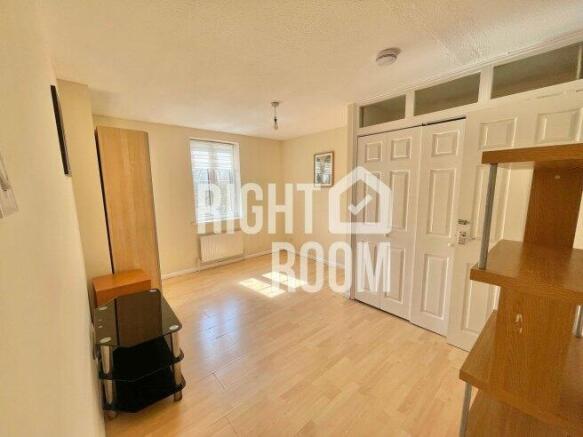 room-5-6-garnet-walk-e6-5ly-994126
