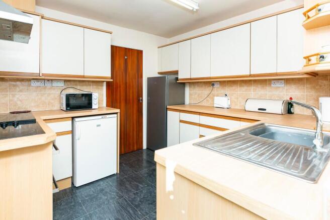 3 bed Detached Bungalow for sale Image 6