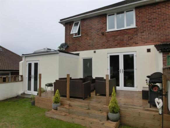 Landscaped Rear Gard