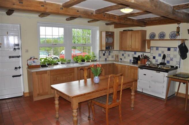 Farmhouse Dining Kit