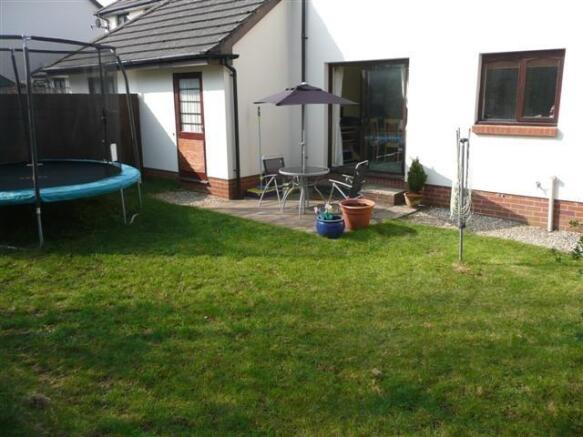 Photo 10