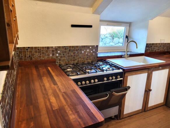 Kitchen 1 T202604081446.jpg